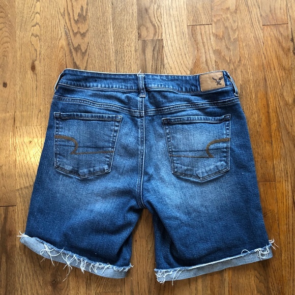 Stretch American Eagle Womens 6 Jean Distressed Shorts Mid Length - Picture 2 of 10